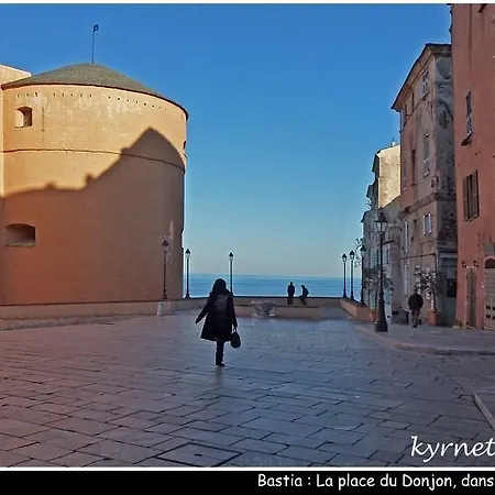 Apartment Le Joli Pied-a-terre *